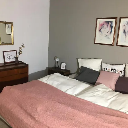 Hos Mette Bed and breakfast 3*